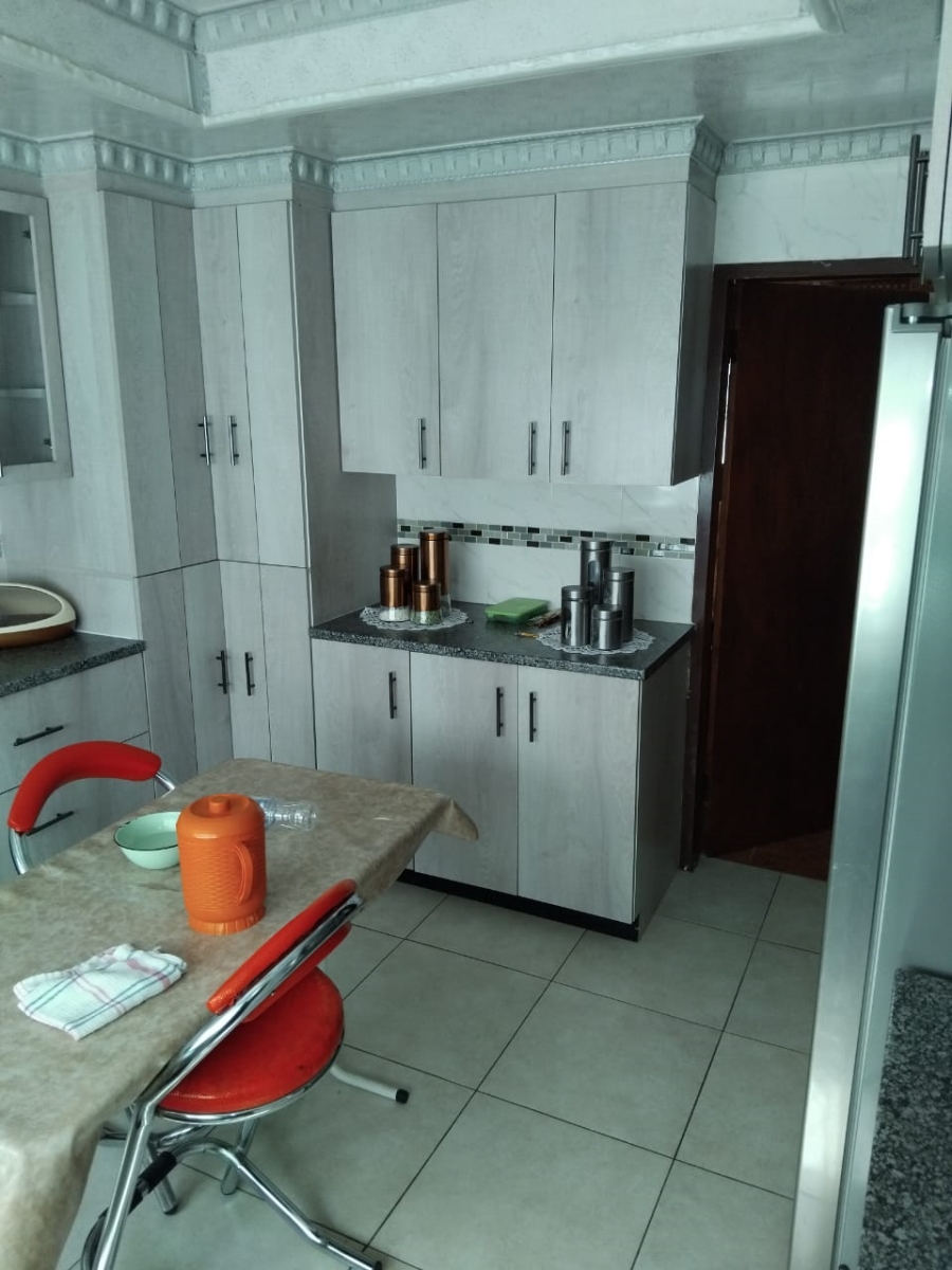 3 Bedroom Property for Sale in Kwakwatsi Free State